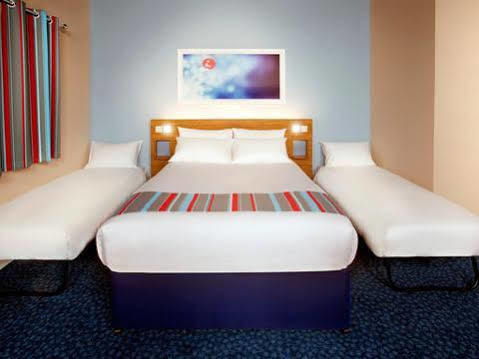 Norwell Travelodge Newark North Muskham מראה חיצוני תמונה